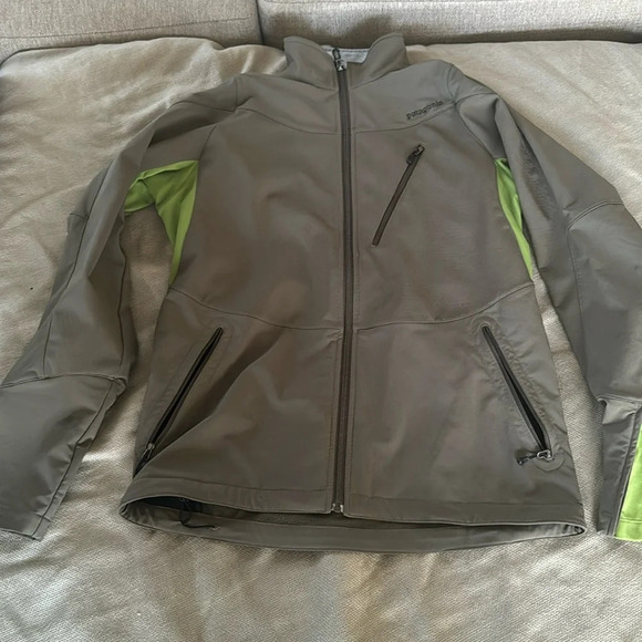 Patagonia® Worn Wear Men's Integral Jacket size medium army green - Picture 2 of 7